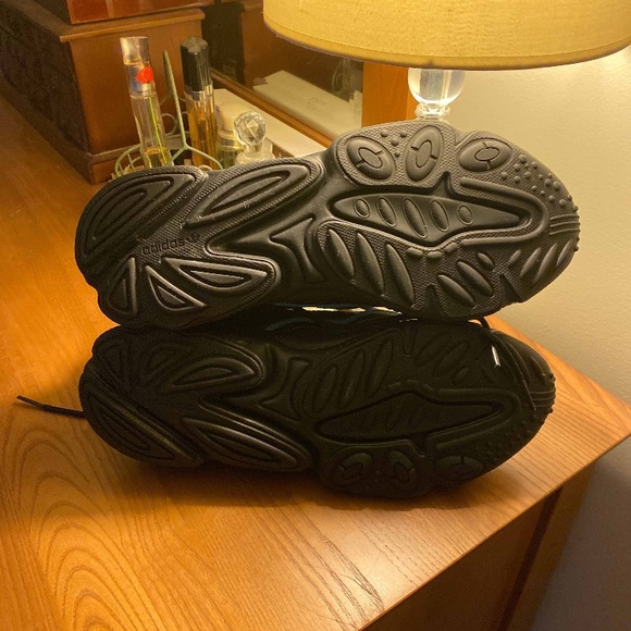 Adidas Ozweego - Picture 5 of 6